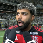 Gabigol anuncia saída do Flamengo após desentendimentos com a diretoria do time