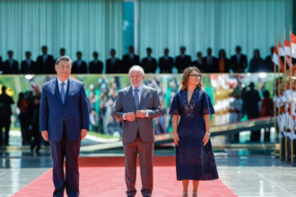 Lula e Xi Jinping estreitam laços com a assinatura de 37 acordos bilaterais entre Brasil e China