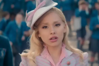 Ariana Grande rejeitou modernização de canção de “Wicked”, revela o compositor Stephen Schwartz