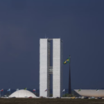 Governo não fecha acordo na CCJ para pautar PEC sobre corte de gastos