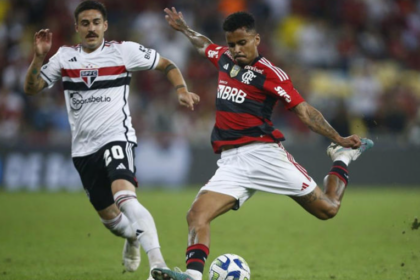 Jogador do Flamengo pede para ser negociado e pode ser vendido após proposta do Pumas