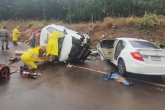 Urgente: Colisão frontal na GO-230, saída para Cirilândia, deixa 4 feridos e 1 morto