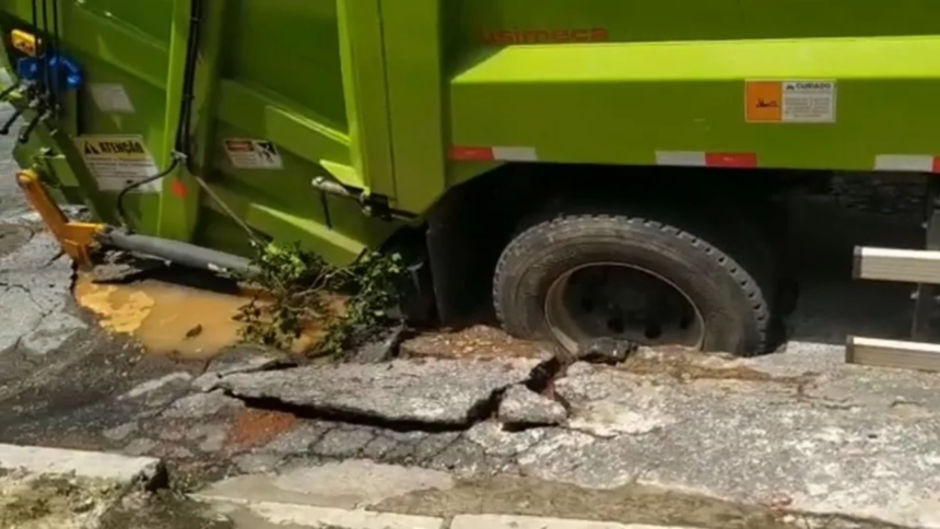 Caminhão de Lixo Afunda em Buraco em São José dos Campos: Entenda o Caso