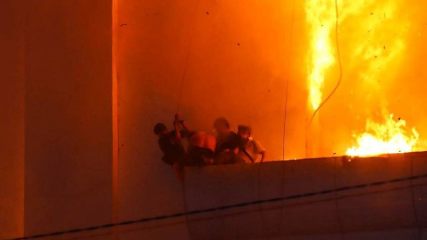 Incêndio no México: Cassino e Parque são Consumidos pelas Chamas Incêndio no México: Cassino e Parque são Consumidos pelas Chamas