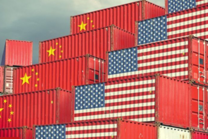 China atinge superávit de US$ 1 trilhão: impacto na economia global e na guerra comercial