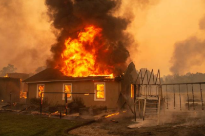 Família de LeBron James Deixa Casa em Meio a Incêndios em Los Angeles