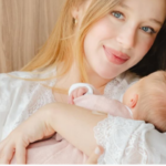 Duda Reis Fala Sobre Mostrar o Rosto da Filha nas Redes Sociais