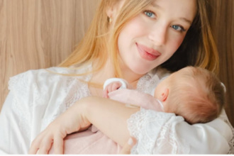 Duda Reis Fala Sobre Mostrar o Rosto da Filha nas Redes Sociais