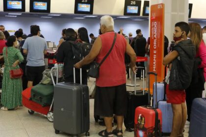 Golpe: criminosos usam sites e perfis falsos do programa Voa Brasil para roubar dados pessoais