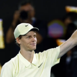 Jannik Sinner conquista bicampeonato no Australian Open 2025 com desempenho implacável