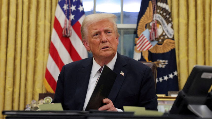 O que Trump disse em sua primeira entrevista após a posse: principais destaques