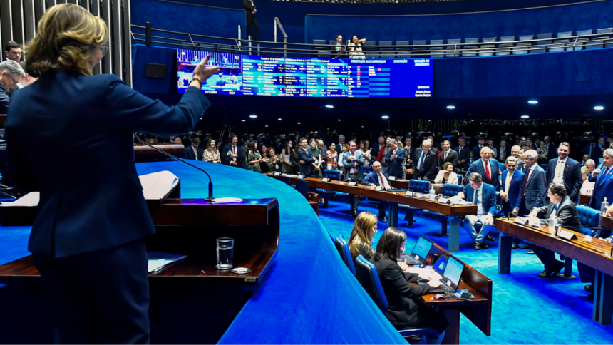 PEC do 6×1: Proposta deve ser protocolada na volta do recesso parlamentar