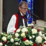 Quem é a Bispa que Pediu Misericórdia a Trump por Imigrantes e LGBT+