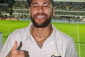 Santos cancela evento no Pacaembu e deve apresentar Neymar apenas na Vila Belmiro
