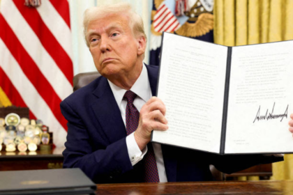 Trump Confirma Tarifa de 25% para México e Canadá e Indica Possível Taxação para China