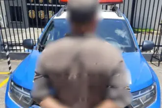 Homem é preso no Parque das Palmeiras por agredir e ameaçar mulher