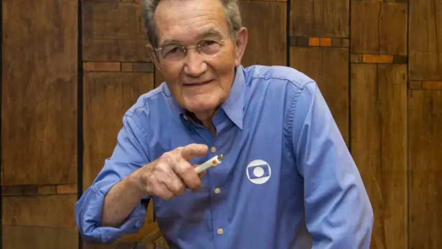 Morre Léo Batista: A voz marcante do jornalismo esportivo brasileiro nos deixa aos 92 anos