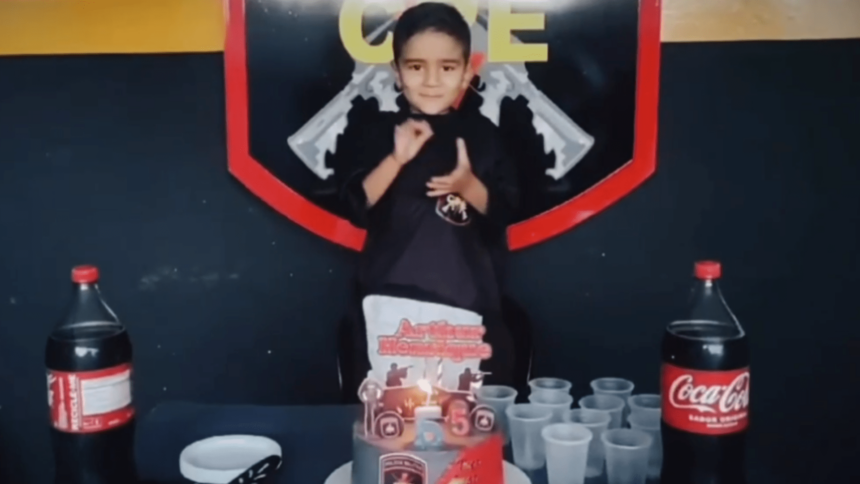 Policiais da CPE realizam sonho de criança, que comemora aniversário na base militar