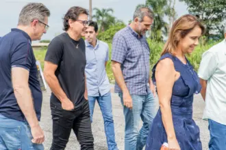 Renato de Castro recebe empresários da Sallo Jeans em Goianésia para tratar de geração de empregos