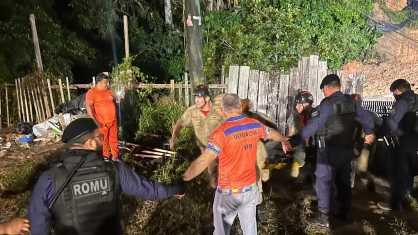 Pai e filha são encontrados mortos após deslizamento em Manaus