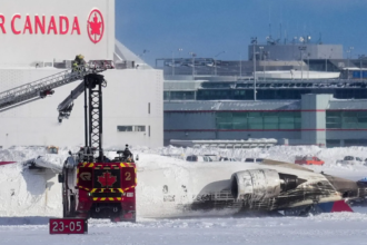 Acidente aéreo no Canadá: avião capota durante pouso em Toronto e deixa 18 feridos