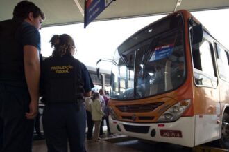 Aumento da passagem: tarifa do transporte semiurbano reajustada neste domingo