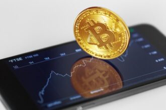 Bitcoin: a criptomoeda pode substituir o ouro?