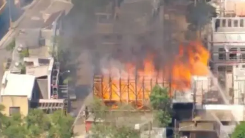 Incêndio nos Estúdios Globo afeta cidade cenográfica da novela ‘Dona de Mim’