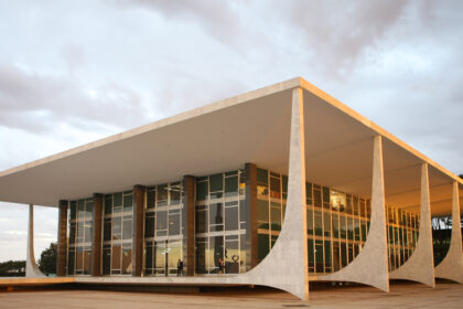 Emendas parlamentares: ministro Flávio Dino homologa plano e libera pagamentos