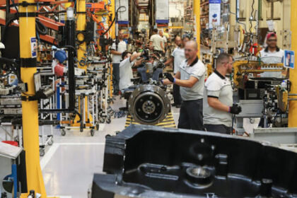 Faturamento da indústria aumenta 5,6% e atinge maior elevação desde 2010, aponta CNI