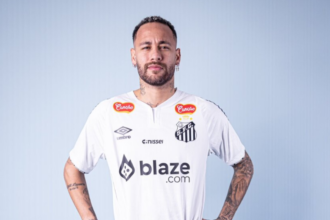 Neymar completa 33 anos e terá festa em reestreia pelo Santos