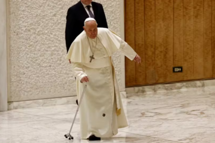 Vaticano cancela agenda do Papa Francisco no fim de semana devido a infecção respiratória