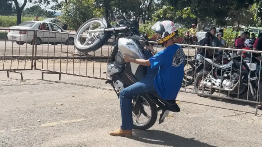 Adrenalina e manobras radicais agitaram o Parque da Lagoa no fim de semana