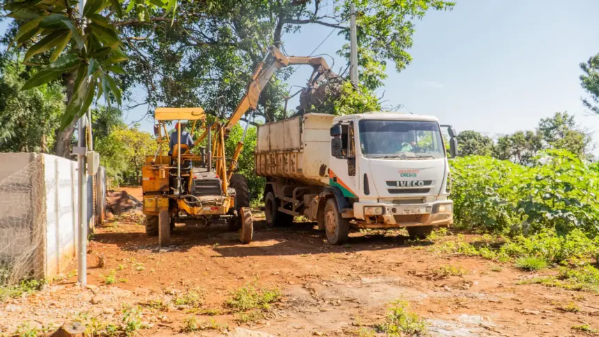 Mutirão da Limpeza reforça combate à dengue no povoado do Morro Branco