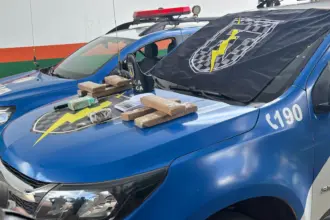 Operação policial no oeste de Goianésia resulta na prisão de três traficantes e apreensão de drogas