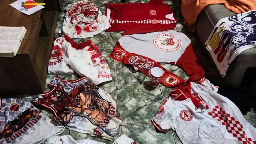 PCGO apreende adolescentes integrantes de torcida organizada investigados por emboscadas contra torcedores rivais PCGO apreende adolescentes integrantes de torcida organizada investigados por emboscadas contra torcedores rivais