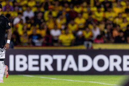 Corinthians joga mal e se complica na Pré-Libertadores