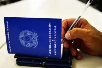 FGTS: Governo anuncia liberação de R$ 12 bi para trabalhadores demitidos optantes pelo saque-aniversário