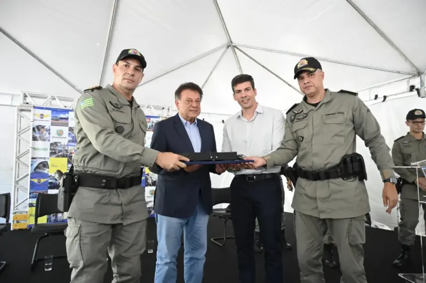 Internet de alta velocidade moderniza trabalho do Comando de Policiamento Rodoviário Internet de alta velocidade moderniza trabalho do Comando de Policiamento Rodoviário