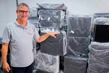 RS: Centro de capacitação em informática supera perdas em enchente com ajuda de voluntários