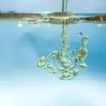 Água: 1 litro de óleo pode poluir até 25 mil litros de água; saiba como descartar corretamente