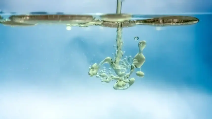 Água: 1 litro de óleo pode poluir até 25 mil litros de água; saiba como descartar corretamente