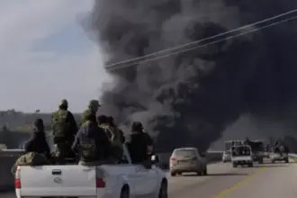 Confronto na Síria entre forças de segurança e apoiadores de Assad deixa mais de mil mortos