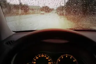 INMET emite alerta de chuvas intensas e ventos que podem chegar a 60km/h