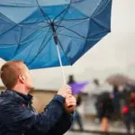 Inmet emite novo alerta de chuvas intensas com ventos que podem chegar a mais de 40km/h