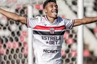 Jogador do Bragantino que sofreu grave acidente deixa UTI