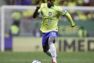 Seleção começa duelo contra Argentina com Wesley e Matheus Cunha