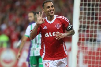 Alan Patrick brilha e Inter supera Atlético Nacional na Libertadores