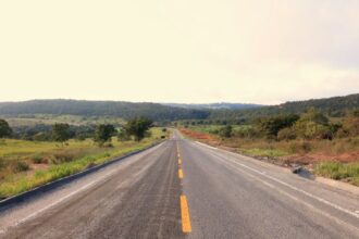 Governo de Goiás entrega pavimentação da GO-338, no povoado de Malhador