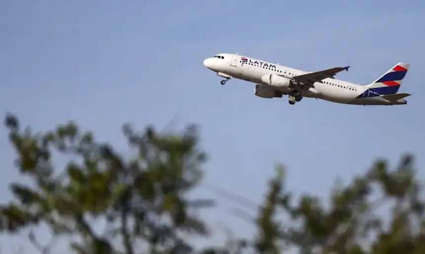 Aviação civil brasileira bate recorde e supera 10 milhões de viajantes em março